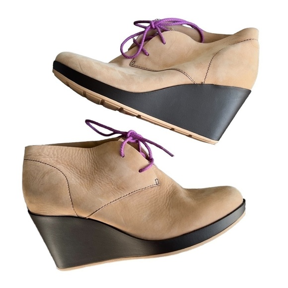 Cole Haan - Air Britt Chukka Ankle Bootie Wedge Tan Casual Heel Western Sz 10.5 - Picture 11 of 11